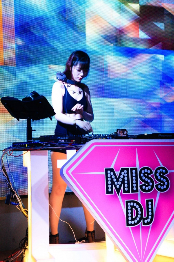 MISS DJ 2015 - VONG SO TUYEN 25.6 - ONE PLUS