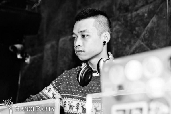 DJ Show | iBar