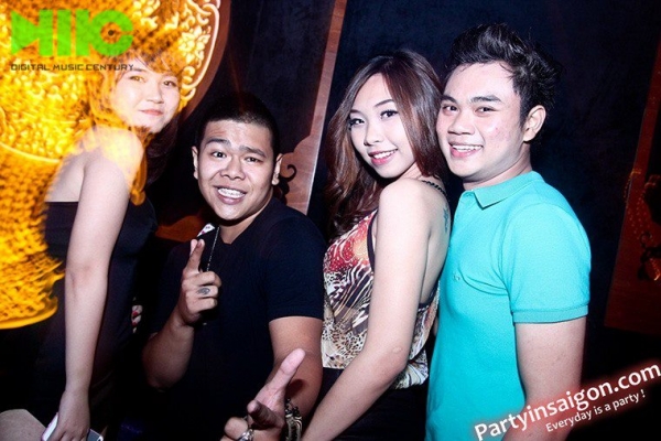 Saturday Night - Lan Kwai Fong Bar