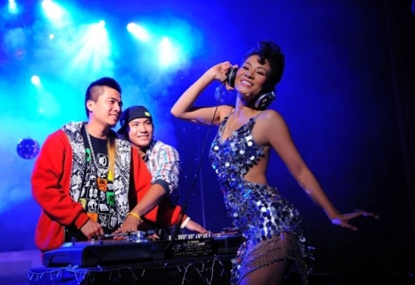DJ WANG - DJ BNUTS - THU MINH